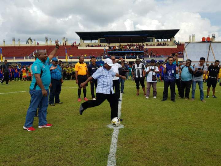 7df74f72-8056-4028-ac31-671f08fd962e