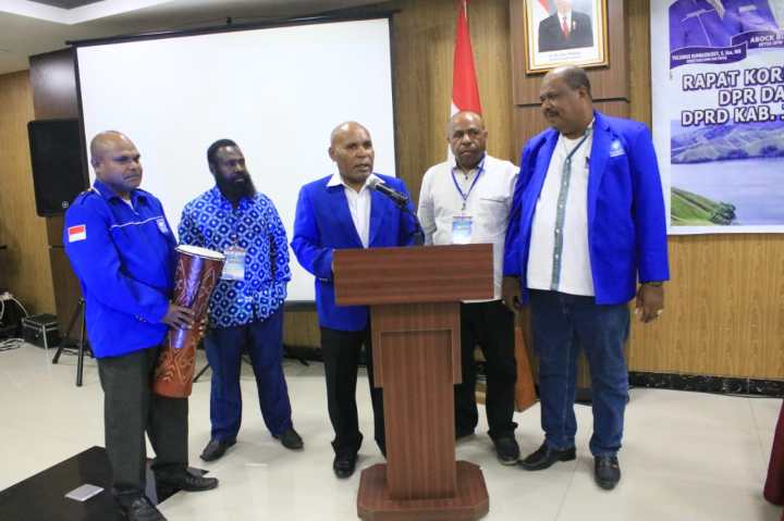 7e86b5cc-8354-4aca-8f00-33b3c8e95ec0